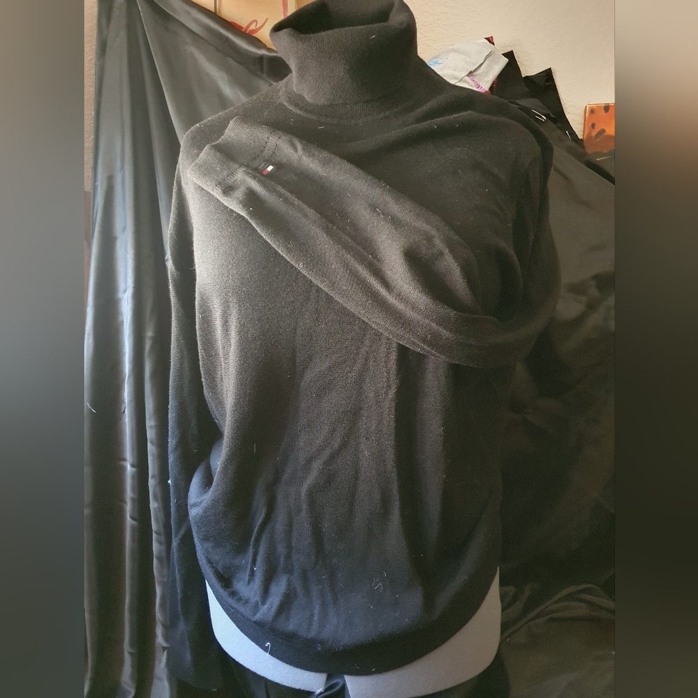 Tommy Hilfiger Black Merino Wool Sweater